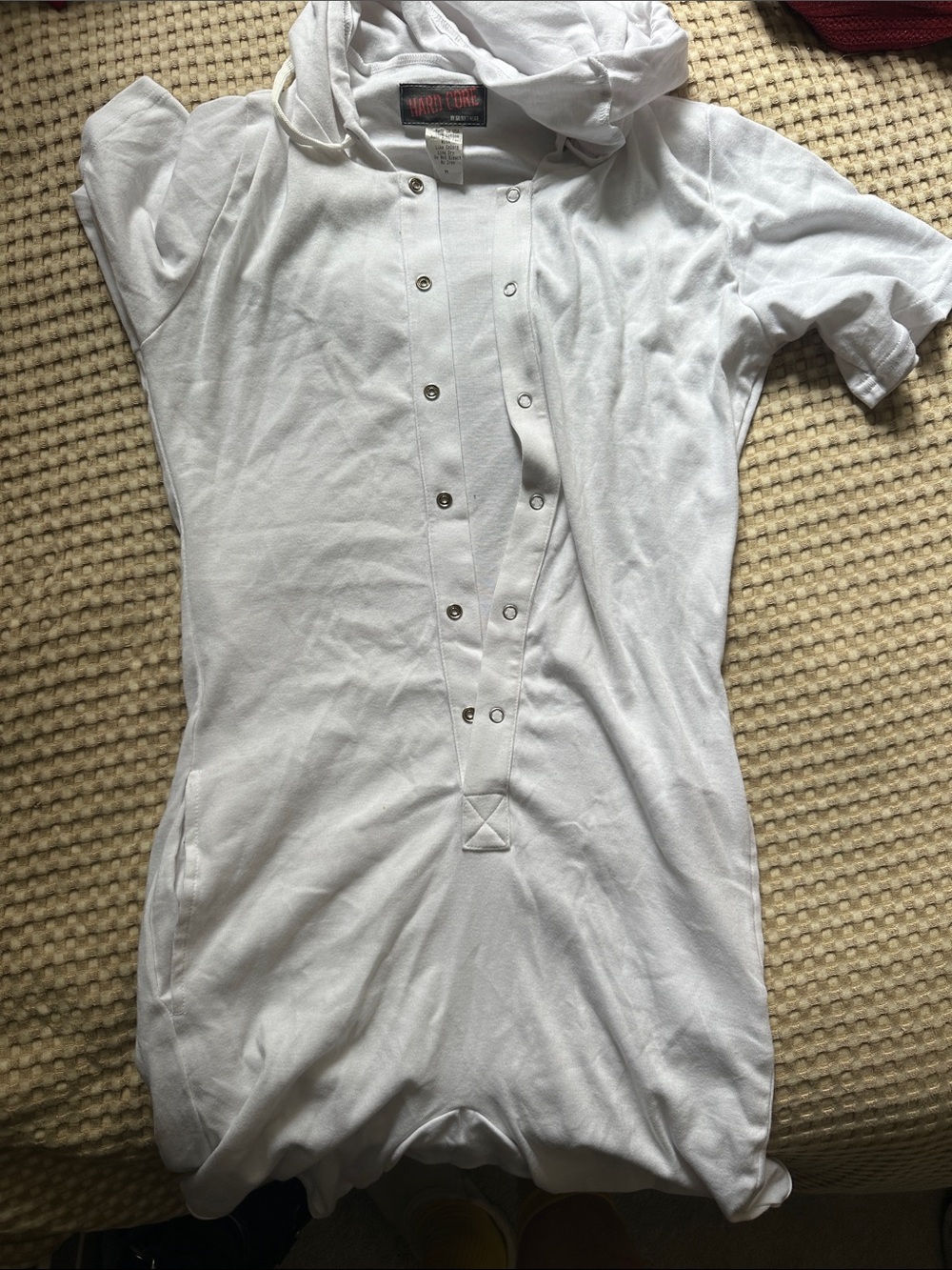 NWOT Men's White Short-Sleeve Hooded Snap Romper